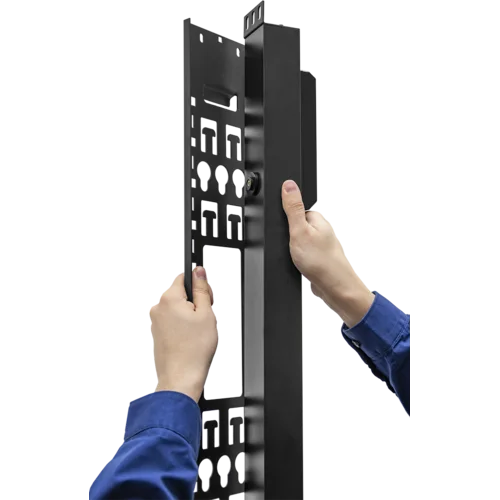 Блок электрических розеток на 36хIEC320 C13 и 6хIEC320 C19, шнур питания 3 м 5x2,5м2 с вилкой IEC 60309 16A 3P+N+E