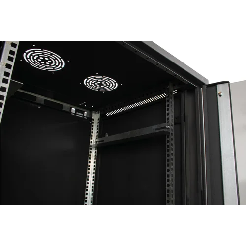 Шкаф телекоммуникационный настенный 15U, 600х600х770 (ШхГхВ)