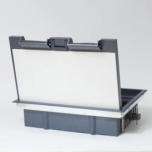 Люк на 8 постов (45х45),металл/ пластик, с пластиковой коробкой, IP40