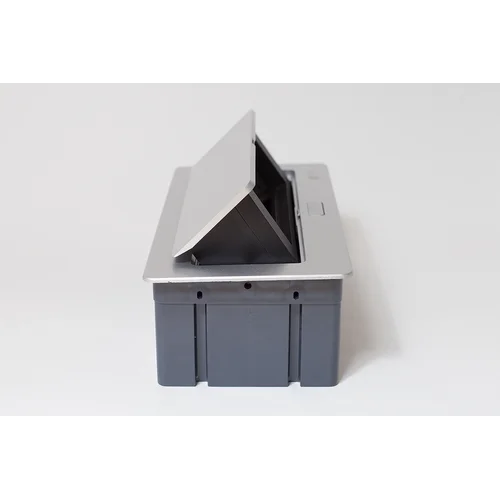 Люк на 3 поста (45х45), металл, серебро, с пластиковой коробкой, IP40