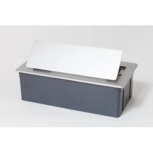 Люк на 3 поста (45х45), металл, серебро, с пластиковой коробкой, IP40