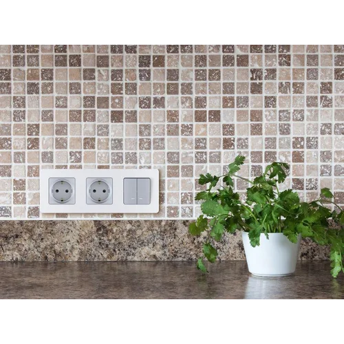 Розетка 1-м СП Inspiria 16А IP20 250В 2P+E немецк. стандарт механизм алюм. Leg 673722