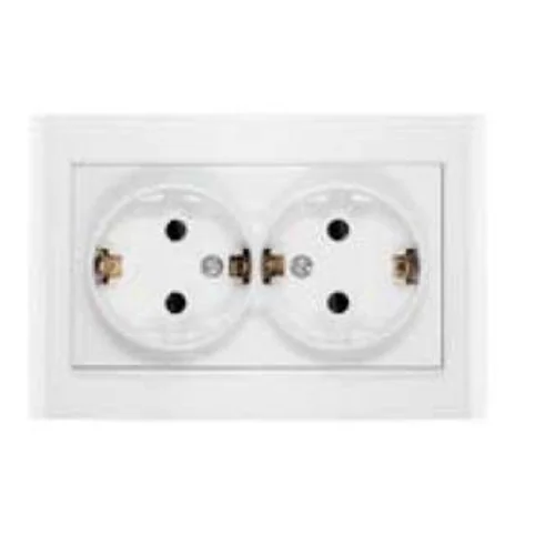 Розетка 2-м СП Бриллиант 16А IP20 с заземл. защ. шторки бел. UNIVersal 7947540