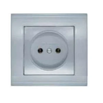 Розетка 1-м СП Бриллиант 16А IP20 без заземл. серебр. UNIVersal 7949834