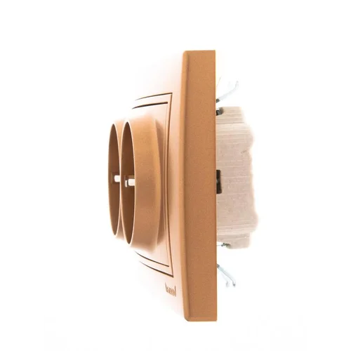 Розетка 2-м СП Mira 16А IP20 с заземл. со вставкой керамика зол. метал. LEZARD 701-1313-127