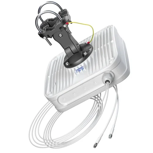 Секторная антенна QuPanel LTE HP MIMO 2x2, LTE, 10м кабель, SMA разъём