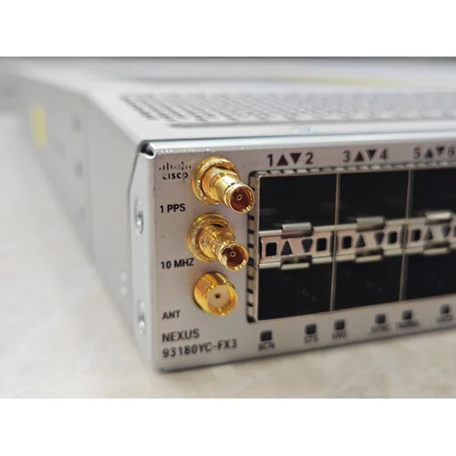 Коммутатор Cisco Nexus N9K-C93180YC-FX3, направление охлаждения Port-side Exhaust (повреждены коннекторы антенн)