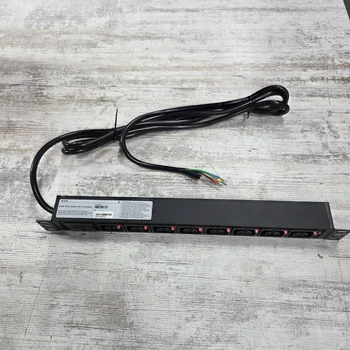 Блок розеток серии SNR-PDU с локальным измерением на 8хС13/C19 с фиксаторами, шнур питания 3м 3x2.5мм2 без вилки, 230В, 16A