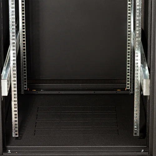 Шкаф телекоммуникационный напольный 22U 600x600мм, серия TFC (SNR-TFC-226060-GS-B-SF)