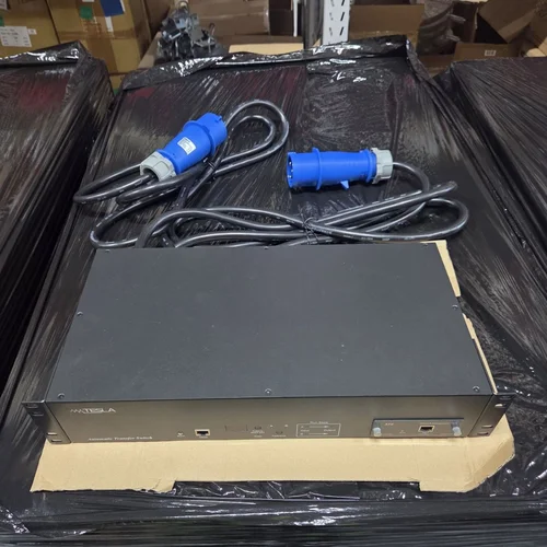 Стоечный переключатель нагрузки Tesla Power 2U 16хC13, 2хC19, вход IEC60309 (32A 230 В 2P+E)