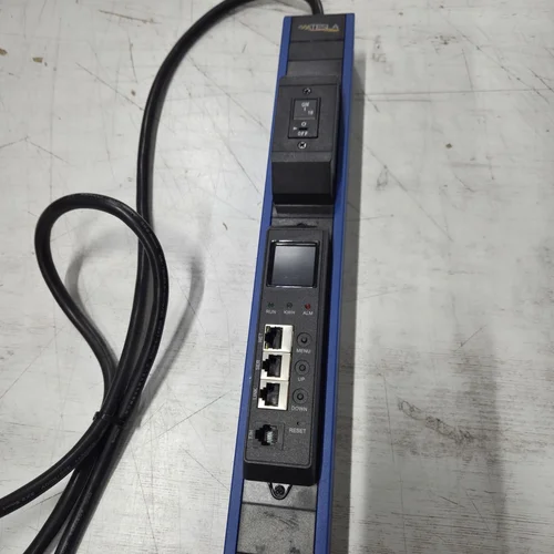 Блок розеток с функцией измерения серия Basic 10хShuko, 3хC19 с замком, вход IEC60309 (16A 230 В 2P+E)