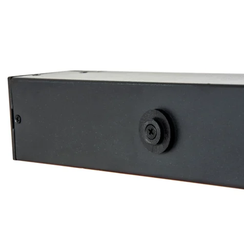 Блок розеток с функциями измерения и управления каждой розеткой серия STD, 42xC13, вход IEC60309 6x16A (3P+N+PE)